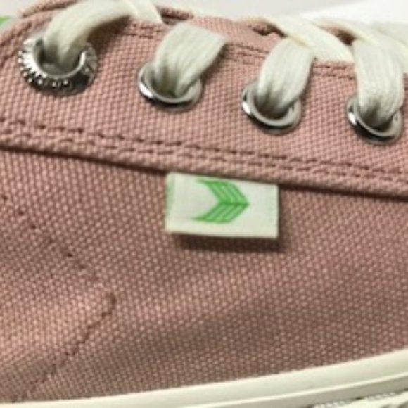 Cariuma | Oca Low Rose Canvas Sneakers - Picture 7 of 16